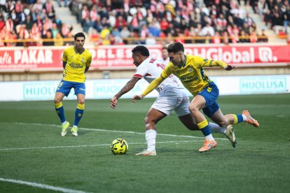 De la Barrera no logra resurgir al equipo culturalista en su debut.