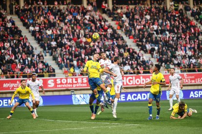 De la Barrera no logra resurgir al equipo culturalista en su debut.