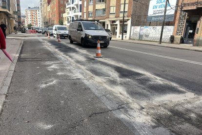 Los trabajos retringieron un carril en Álvaro López Núñez.