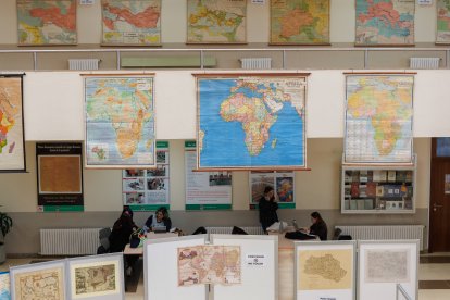 Exposición de cartografía en la Universidad de León.