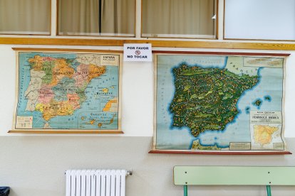 Exposición de cartografía en la Universidad de León.