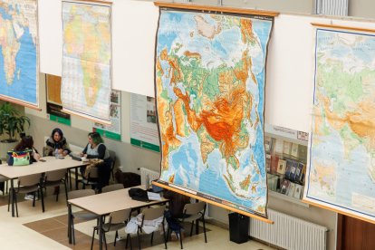 Exposición de cartografía en la Universidad de León.