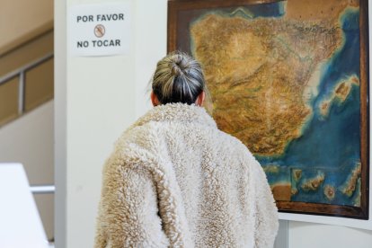 Exposición de cartografía en la Universidad de León.
