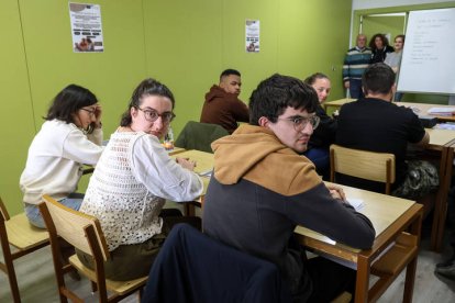 Ecyl homologa títulos de Asprona