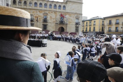 El acto se enmarca dentro de los festejos del centenario del arquitecto.