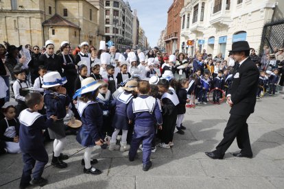 El acto se enmarca dentro de los festejos del centenario del arquitecto.