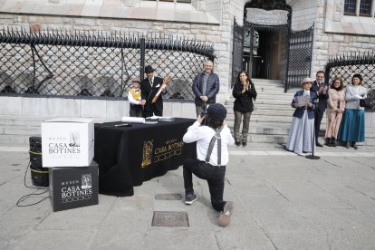 El acto se enmarca dentro de los festejos del centenario del arquitecto.