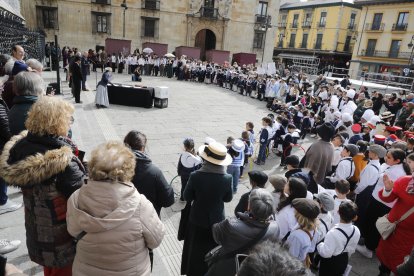El acto se enmarca dentro de los festejos del centenario del arquitecto.