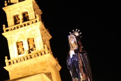 La procesión de Nuestra Señora de los Dolores en Ponferrada.
