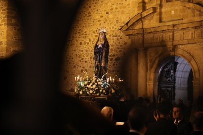La procesión de Nuestra Señora de los Dolores en Ponferrada.