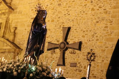 La procesión de Nuestra Señora de los Dolores en Ponferrada.
