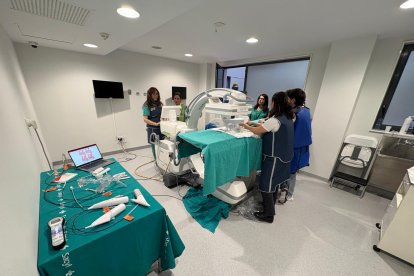La sala con todo el equipamiento preparado.