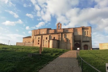 Santuario de la Peregrina de Sahagún.