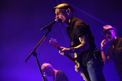 Las imágenes del concierto de Fito & Fitipaldis.
