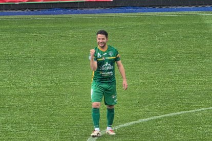 David Álvarez celebra su gol salvador para el Atlético Astorga.
