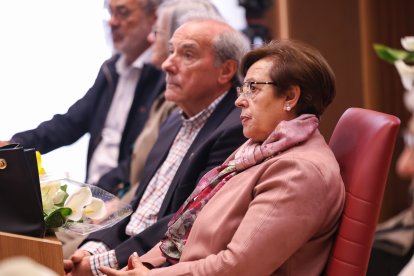 Homenaje a las Bodas de Oro y Diamante de León
