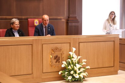 Homenaje a las Bodas de Oro y Diamante de León