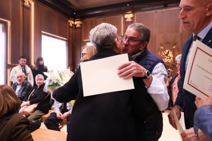 Homenaje a las Bodas de Oro y Diamante de León