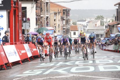 Astorga, gran protagonista de la Vuelta a España Femenina.