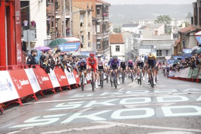 Astorga, gran protagonista de la Vuelta a España Femenina.