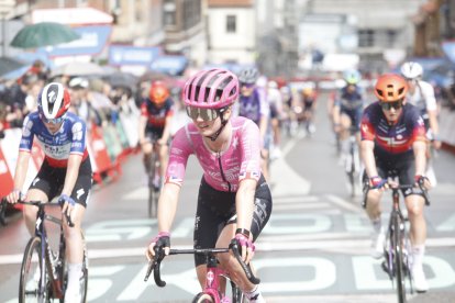 Astorga, gran protagonista de la Vuelta a España Femenina.