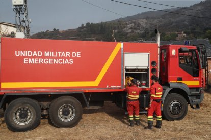 Imagen de archivo del despliegue de la UME en el incendio en Yeres el pasado verano.