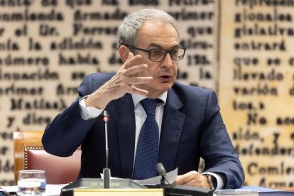 El expresidente del Gobierno José Luis Rodríguez Zapatero ante la Comisión de Investigación sobre el ‘caso Koldo’, en el Senado, a 2 de marzo de 2026, en Madrid (España).