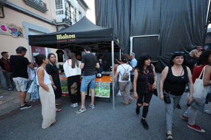 Primer día del Festival Espina Fest en Vega de Espinareda