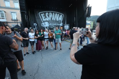 Primer día del Festival Espina Fest en Vega de Espinareda