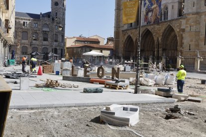 En la zona de la plaza de Regla las obras avanzan a mayor ritmo.
