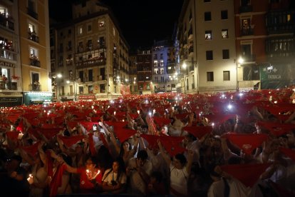 <p>Pamplona se despide de las fiestas de San Fermín entonando el 
