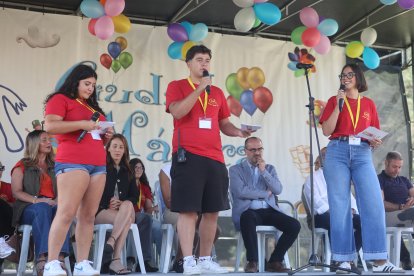 Comienza la Ciudad Mágica en Ponferrada con Dévora Ébora como pregonera