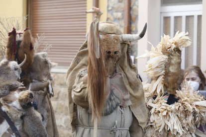 Antruejo de Llamas de la Ribera.