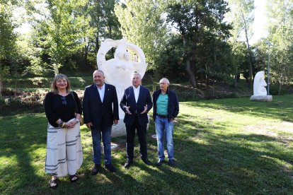 Inaguración del espacio de escultura monumental al aire libre de Carracedelo
