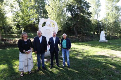 Inaguración del espacio de escultura monumental al aire libre de Carracedelo