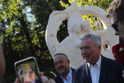 Inaguración del espacio de escultura monumental al aire libre de Carracedelo