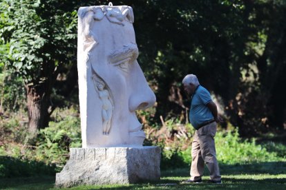 Inaguración del espacio de escultura monumental al aire libre de Carracedelo