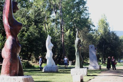 Inaguración del espacio de escultura monumental al aire libre de Carracedelo