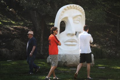 Inaguración del espacio de escultura monumental al aire libre de Carracedelo
