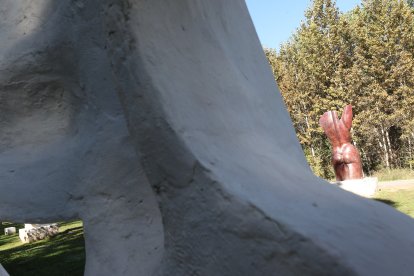 Inaguración del espacio de escultura monumental al aire libre de Carracedelo