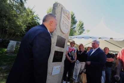 Inaguración del espacio de escultura monumental al aire libre de Carracedelo