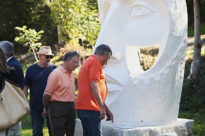 Inaguración del espacio de escultura monumental al aire libre de Carracedelo