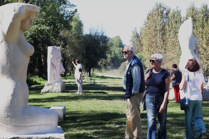 Inaguración del espacio de escultura monumental al aire libre de Carracedelo