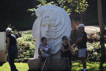 Inaguración del espacio de escultura monumental al aire libre de Carracedelo