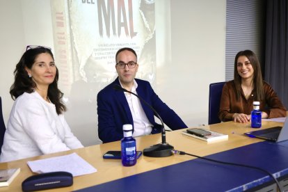 Pablo Rioja presenta 'Testigos del Mal' en León.