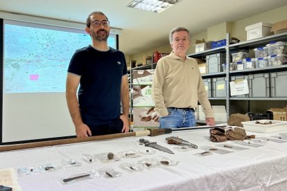 Eduardo González Gómez de Agüero y Carlos Fernández, director del grupo de investigación Historia y Arqueología.