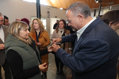 Un momento de la inauguración de la Feria de la Miel de Camponaraya