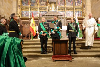 Cruzamiento e Investidura de nuevos Caballeros y Damas del Gran Priorato de España de la Orden Militar y Hospitalaria de San Lázaro de Jerusalén