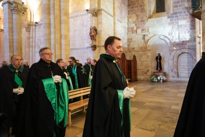 Cruzamiento e Investidura de nuevos Caballeros y Damas del Gran Priorato de España de la Orden Militar y Hospitalaria de San Lázaro de Jerusalén