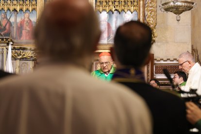 Cruzamiento e Investidura de nuevos Caballeros y Damas del Gran Priorato de España de la Orden Militar y Hospitalaria de San Lázaro de Jerusalén